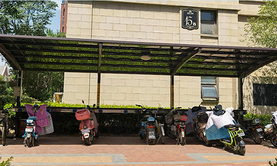 小區(qū)電動(dòng)車充電車棚圖片